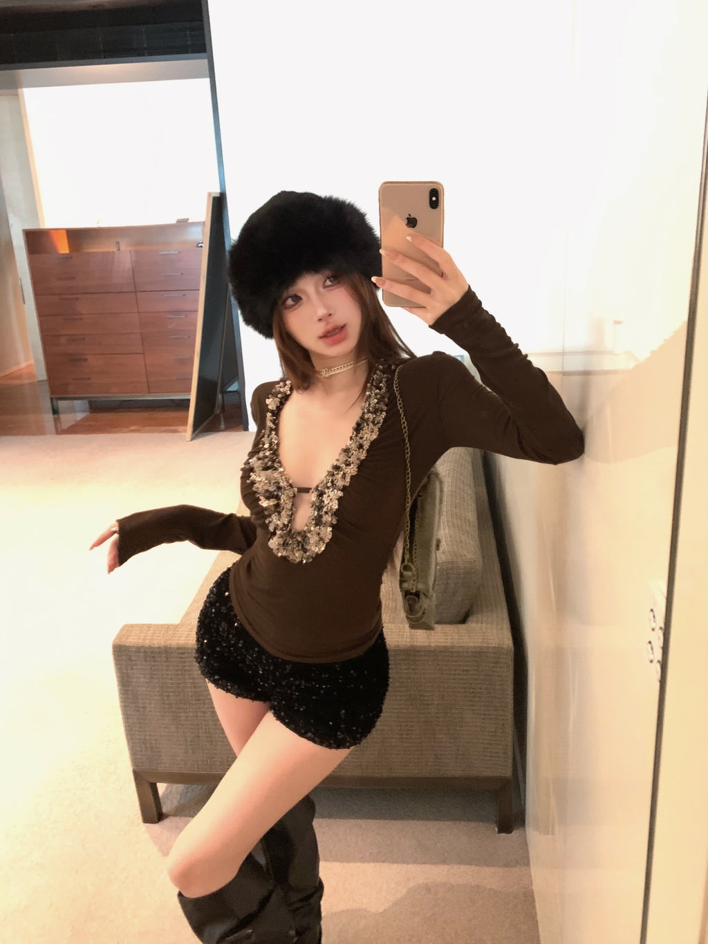 Heavy Industry Sequins brown Sexy V-Neck Long-Sleeved T-Shirt Women's Autumn Design Sense Base Shirt Slim-Fit Inner Spice Girl Top