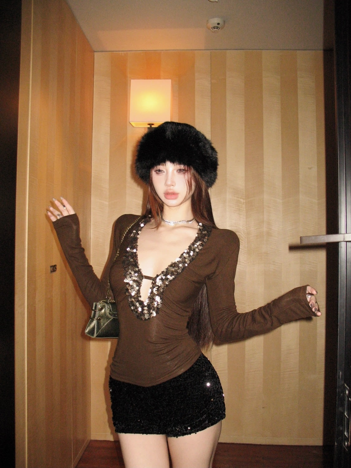 Heavy Industry Sequins brown Sexy V-Neck Long-Sleeved T-Shirt Women's Autumn Design Sense Base Shirt Slim-Fit Inner Spice Girl Top